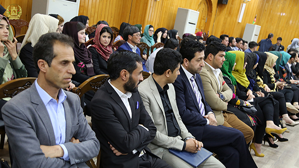 100 تن از دانش آموختهگان ستاژ تقنینی وزارت عدلیه، فارغ گردیدند